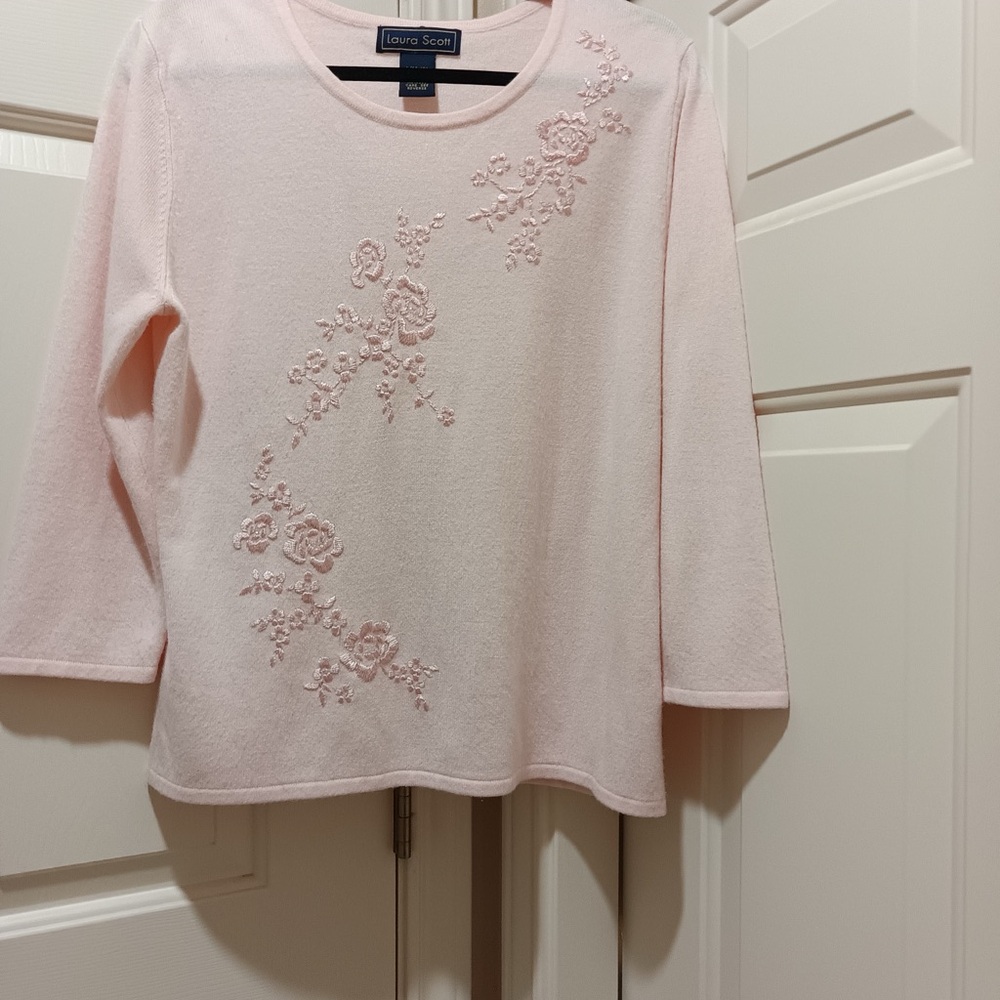Laura Scott Blush Floral Knit Top